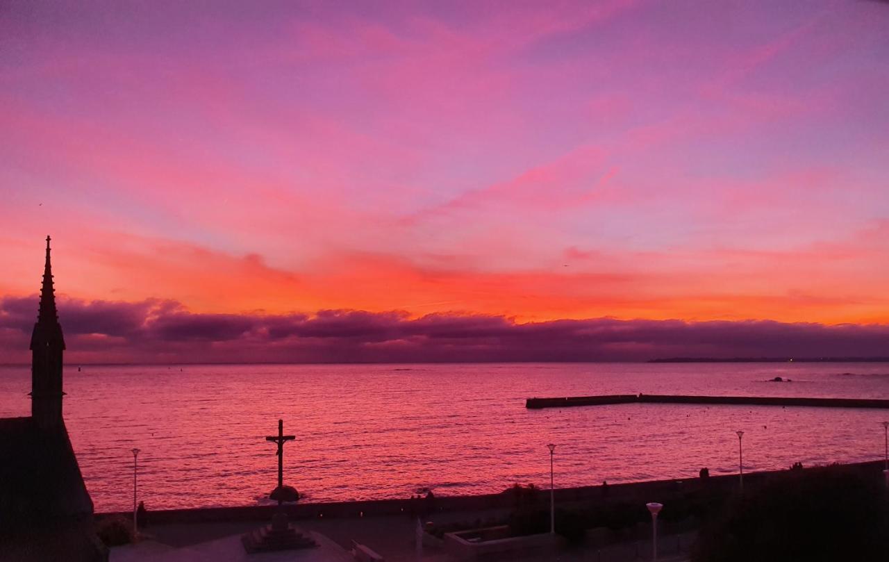 Le Phare De La Croix Pleine Vue Mer Centre Ville Concarneau Εξωτερικό φωτογραφία